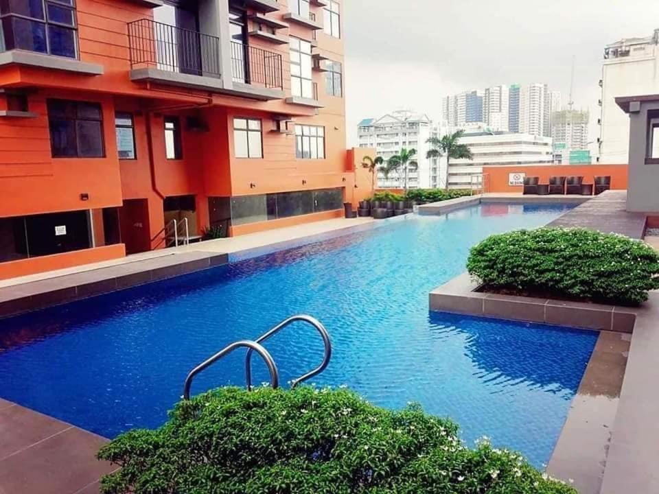 12 -A Portovita North Tower Quezon City Buitenkant foto